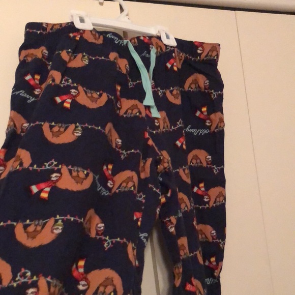 Women’s Old Navy Pajama Pants - Picture 2 of 4